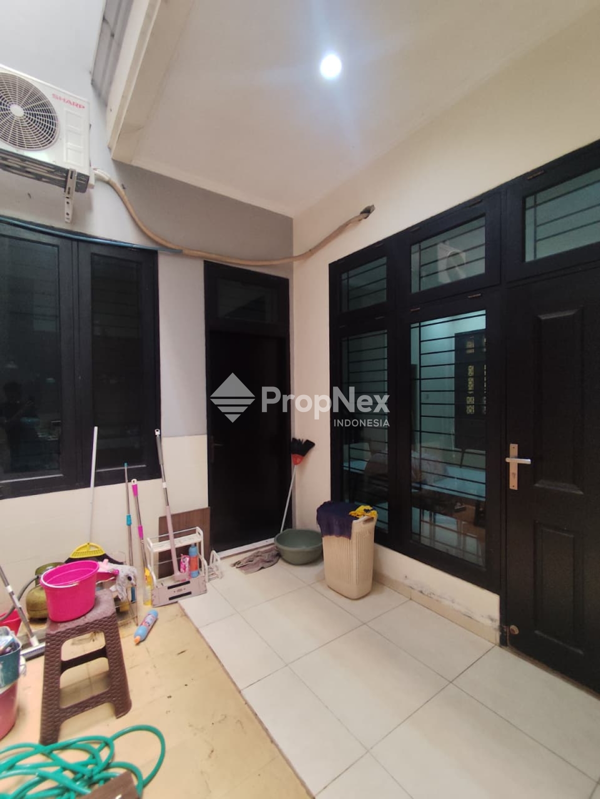Pinus Asri Surabaya Barat — foto 11